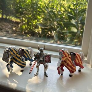 Set of 3 Papo toys -  red knight soldier, and two draped horses